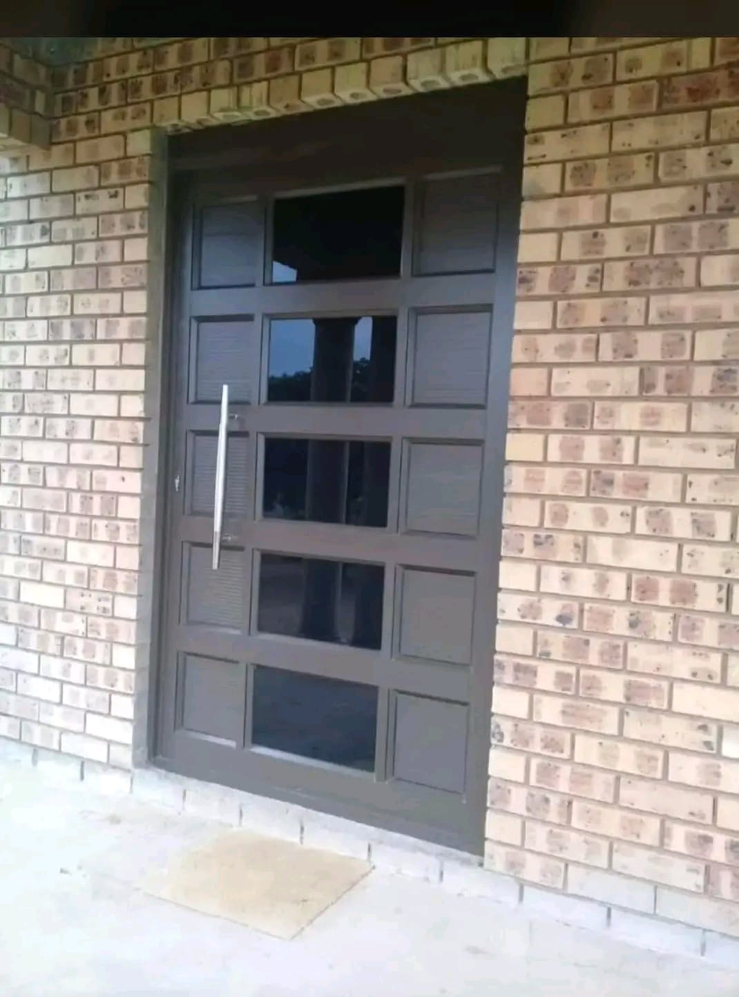 Garage Door Style 5 completed by GAGS